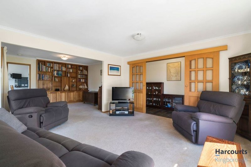 Photo - 4 Illira Way, Blackmans Bay TAS 7052 - Image 2