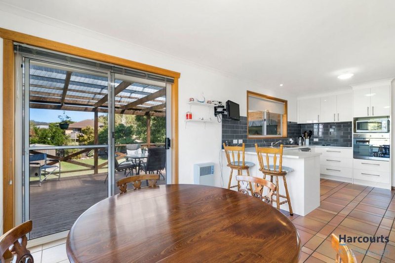 Photo - 4 Illira Way, Blackmans Bay TAS 7052 - Image 4