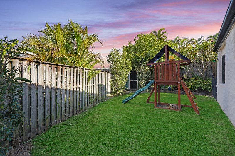 Photo - 4 Ilminster Crescent, Mudgeeraba QLD 4213 - Image 23