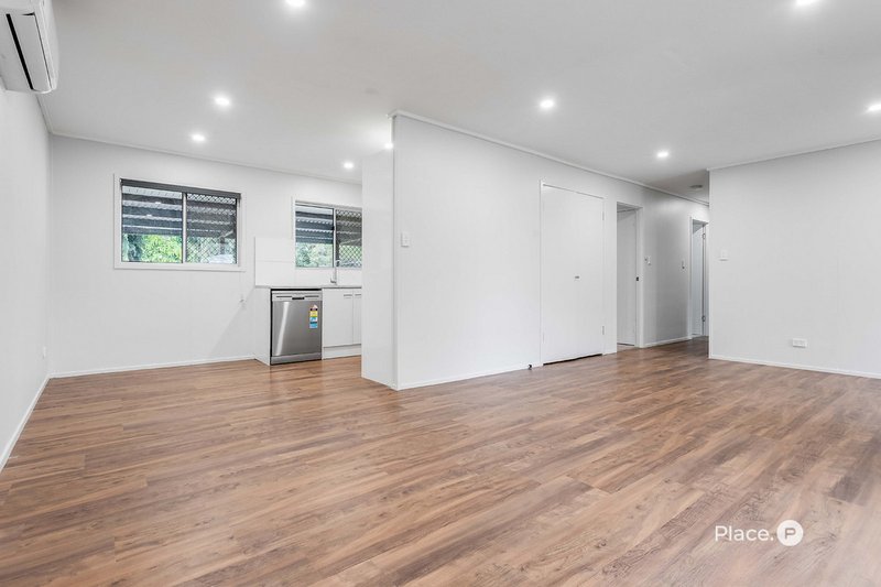 Photo - 4 Ilonka Street, Deception Bay QLD 4508 - Image 3