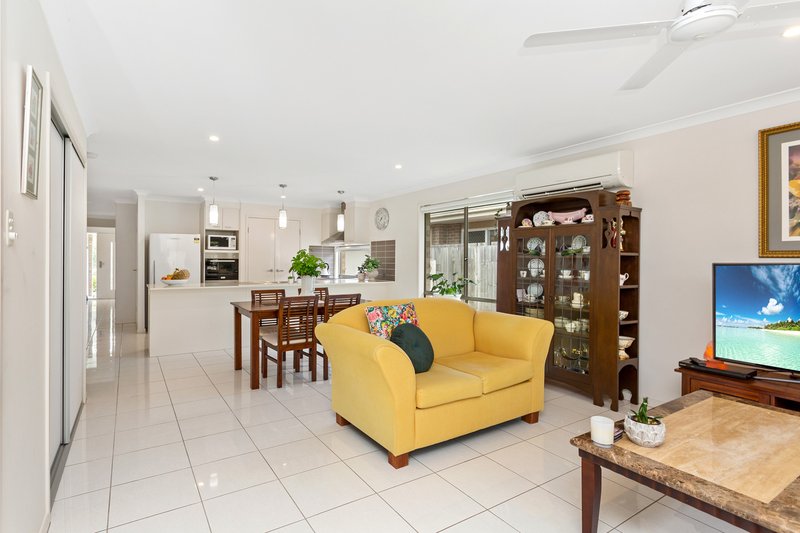 Photo - 4 Indigo Lane, Holmview QLD 4207 - Image 8