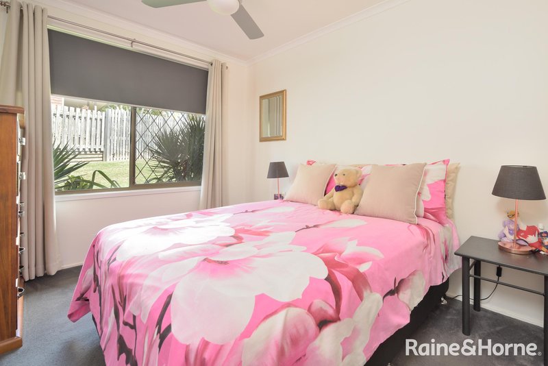 Photo - 4 Ingemar Court, Seaview Heights QLD 4680 - Image 13