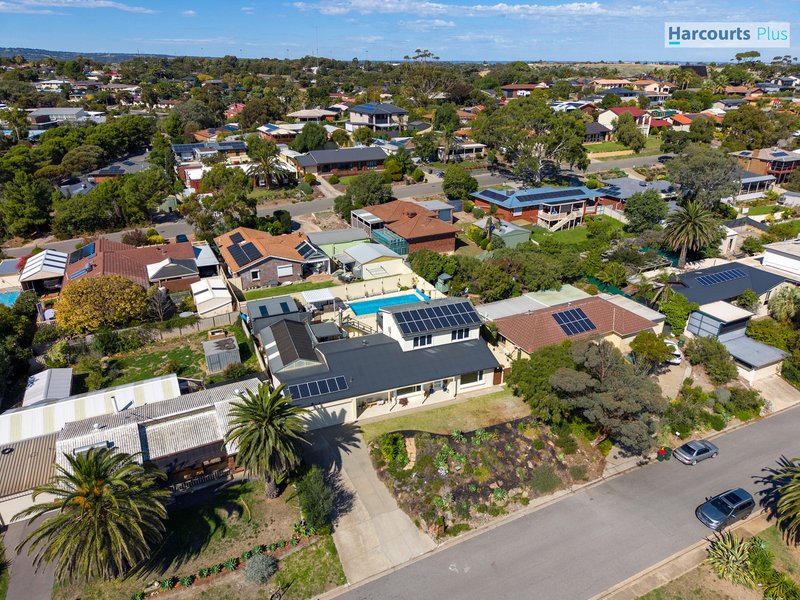 Photo - 4 Ingomar Court, Hallett Cove SA 5158 - Image 7