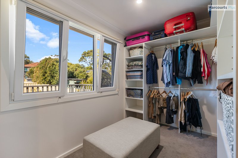 Photo - 4 Ingomar Court, Hallett Cove SA 5158 - Image 16