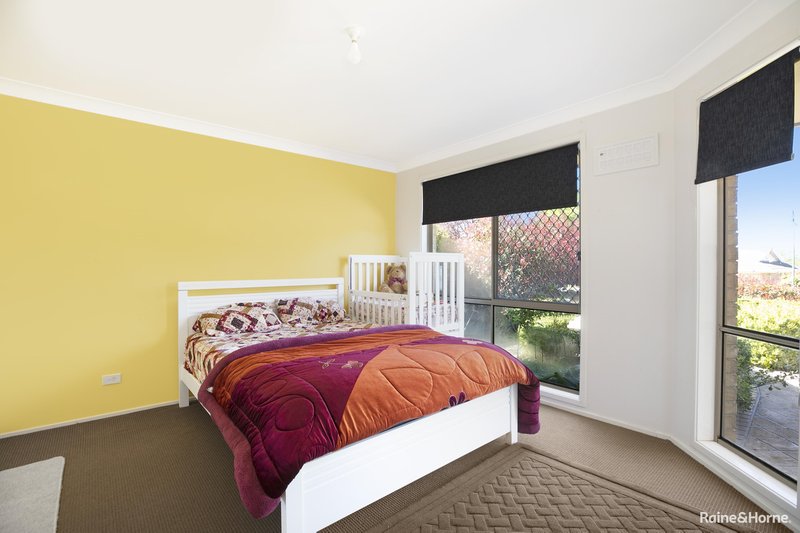 Photo - 4 Inverness Place, Bowral NSW 2576 - Image 8