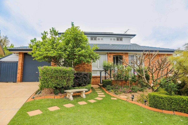 4 Iona Place, St Andrews NSW 2566