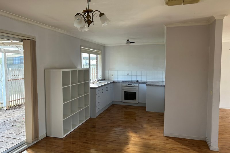 Photo - 4 Irene Street, Cobram VIC 3644 - Image 2