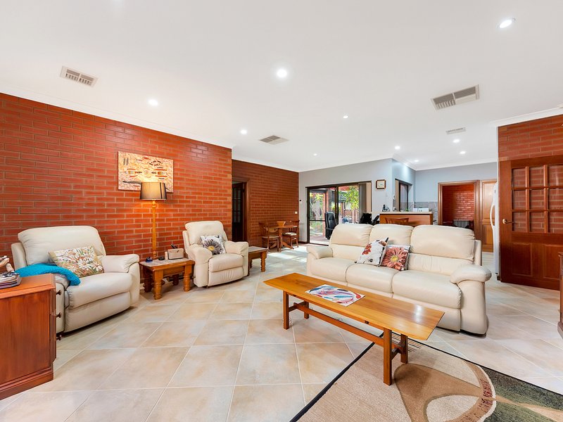 Photo - 4 Ironbark Avenue, Craigmore SA 5114 - Image 9