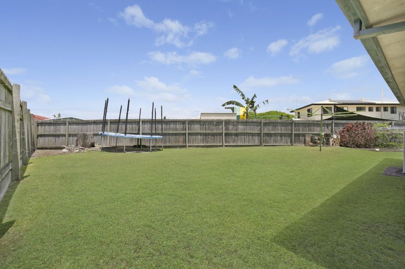 Photo - 4 Iseult Court, Carindale QLD 4152 - Image 8