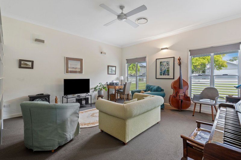 Photo - 4 Islandview Terrace, Ormeau Hills QLD 4208 - Image 13