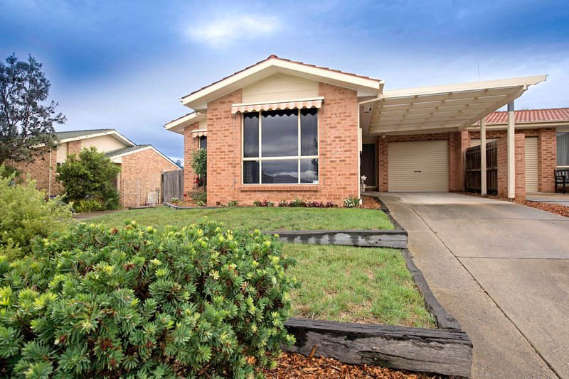 4 Iterra Grove, Ngunnawal ACT 2913