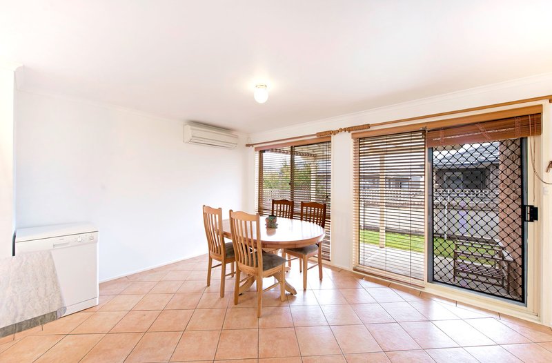 Photo - 4 Iterra Grove, Ngunnawal ACT 2913 - Image 6