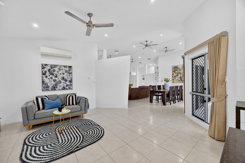 Photo - 4 Izaro Circuit, Burdell QLD 4818 - Image 13