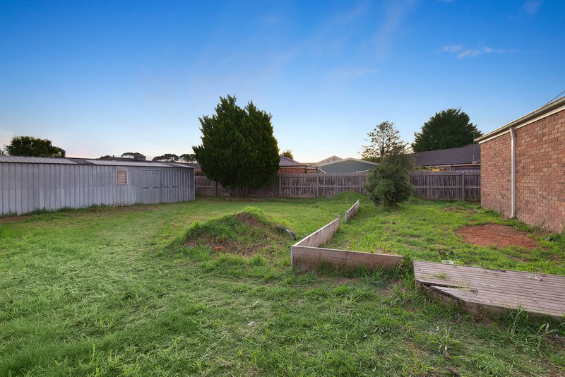 Photo - 4 Jacqueline Place, Pakenham VIC 3810 - Image 12