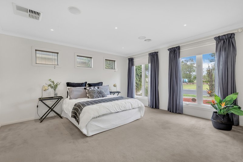 Photo - 4 Jade Crescent, Wyndham Vale VIC 3024 - Image 2