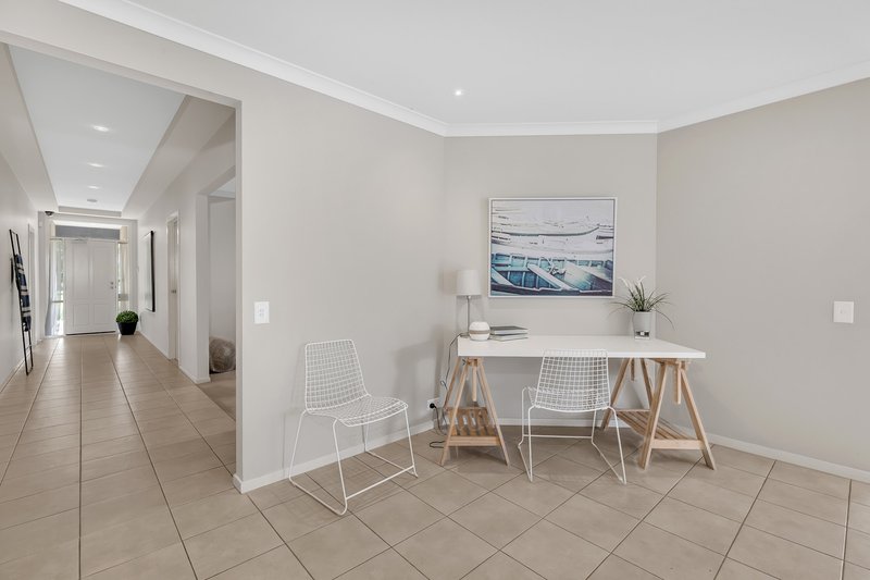 Photo - 4 Jade Crescent, Wyndham Vale VIC 3024 - Image 6