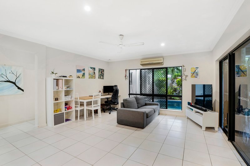 Photo - 4 Jak Gee Street, Redlynch QLD 4870 - Image 7