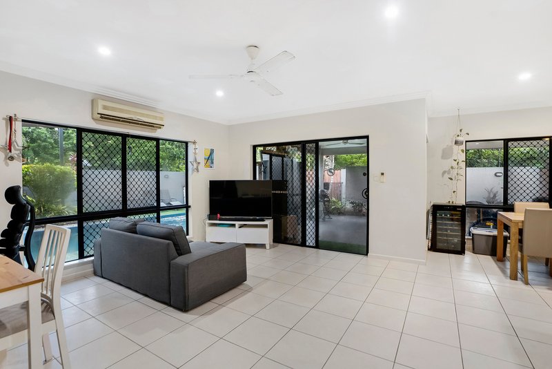 Photo - 4 Jak Gee Street, Redlynch QLD 4870 - Image 8