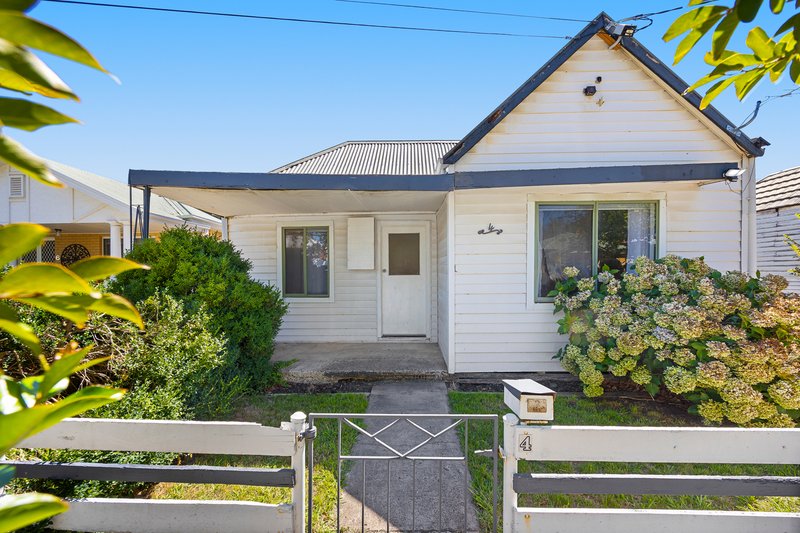 Photo - 4 James Street, Golden Point VIC 3350 - Image 1