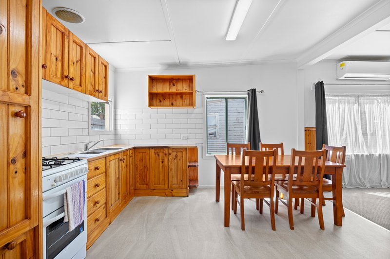 Photo - 4 James Street, Golden Point VIC 3350 - Image 2