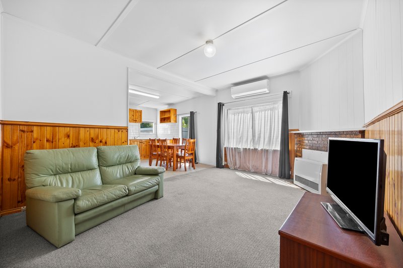 Photo - 4 James Street, Golden Point VIC 3350 - Image 5