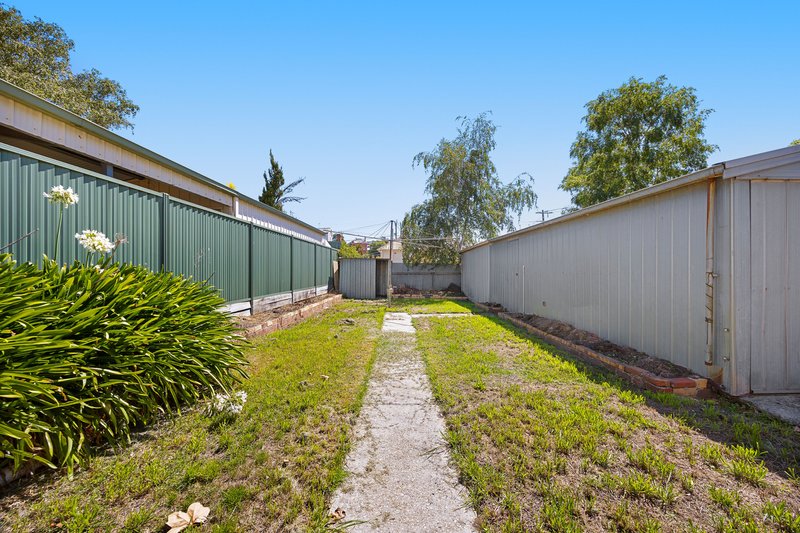 Photo - 4 James Street, Golden Point VIC 3350 - Image 16