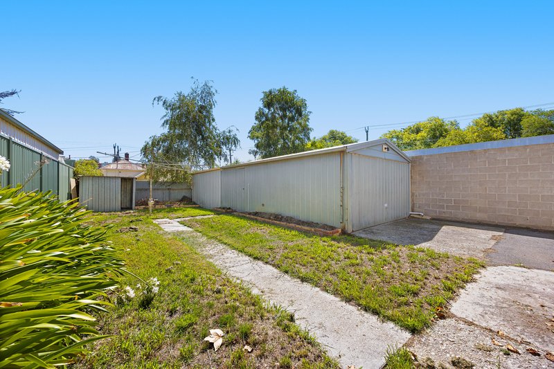 Photo - 4 James Street, Golden Point VIC 3350 - Image 18