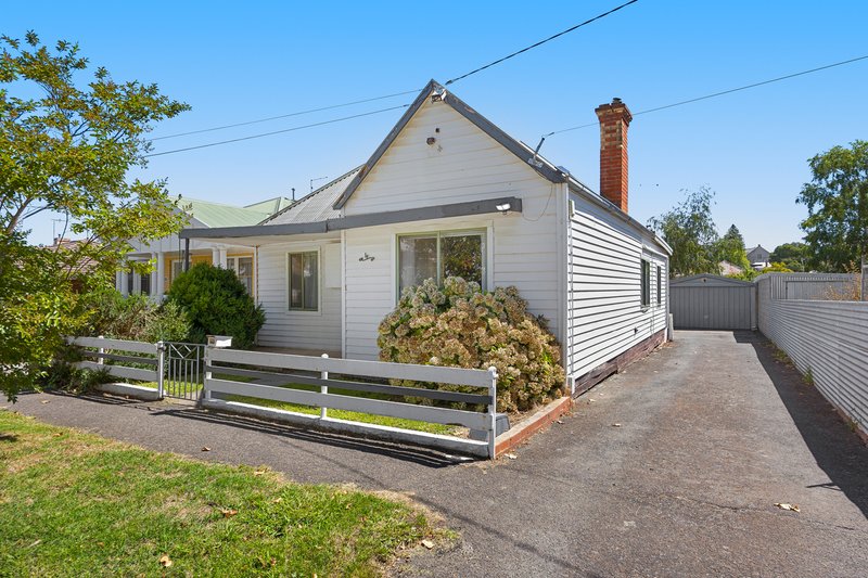 Photo - 4 James Street, Golden Point VIC 3350 - Image 20