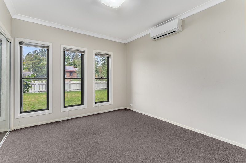 Photo - 4 Jane Street, Hill Top NSW 2575 - Image 7