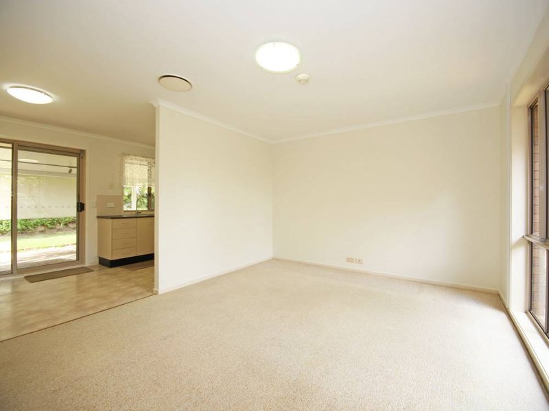 Photo - 4 Janison Court, Deception Bay QLD 4508 - Image 3