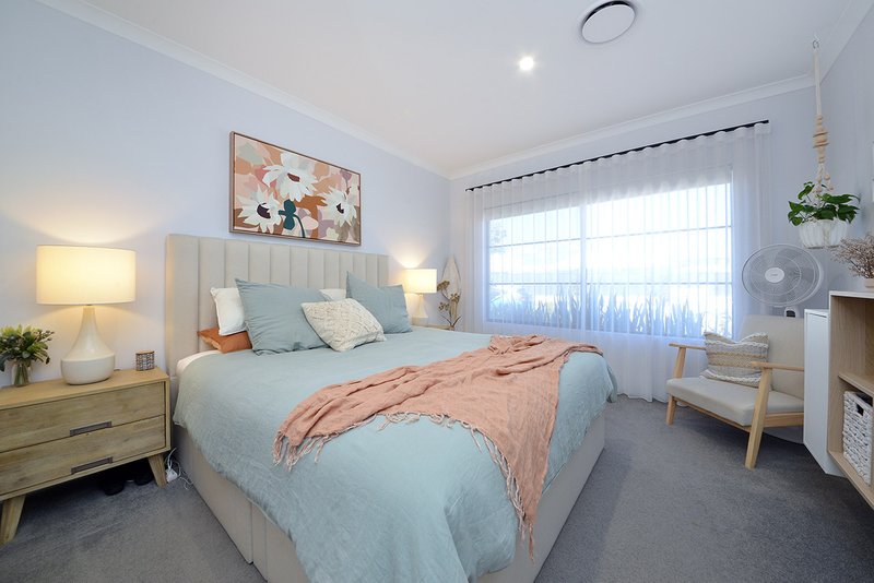 Photo - 4 Jansae Grove, Jindalee WA 6036 - Image 3