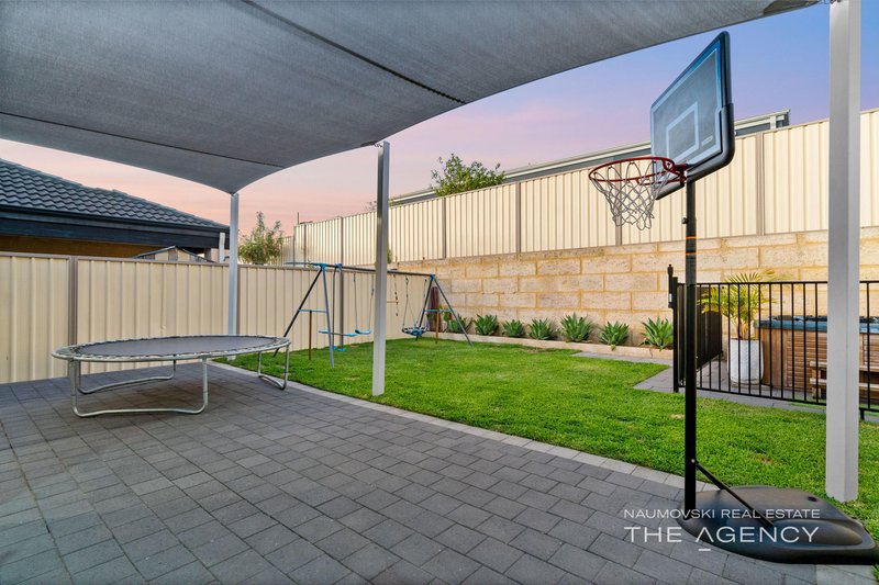 Photo - 4 Jardins Grove, Landsdale WA 6065 - Image 17