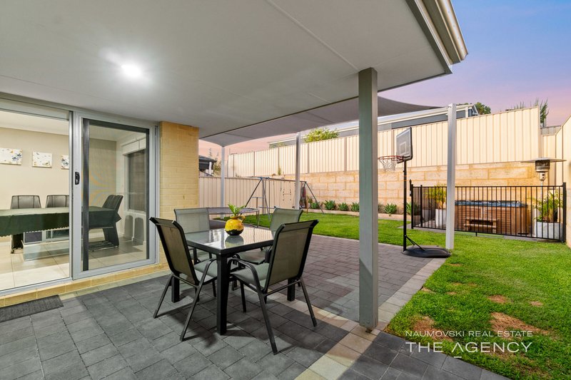 Photo - 4 Jardins Grove, Landsdale WA 6065 - Image 23