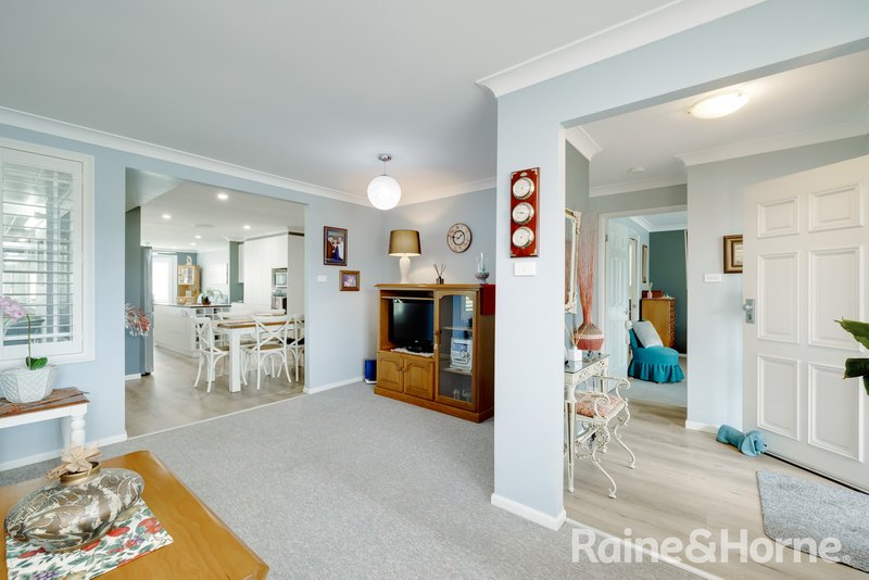 Photo - 4 Jarrah Close, Medowie NSW 2318 - Image 3