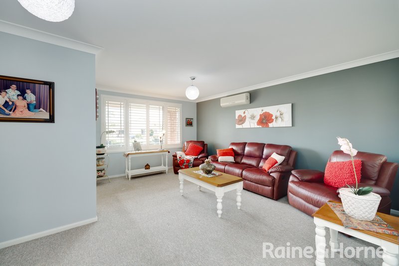 Photo - 4 Jarrah Close, Medowie NSW 2318 - Image 4