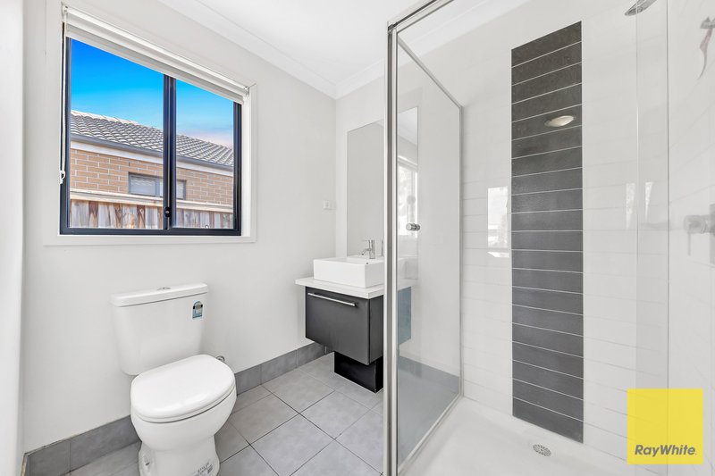 Photo - 4 Jeremy Street, Tarneit VIC 3029 - Image 8