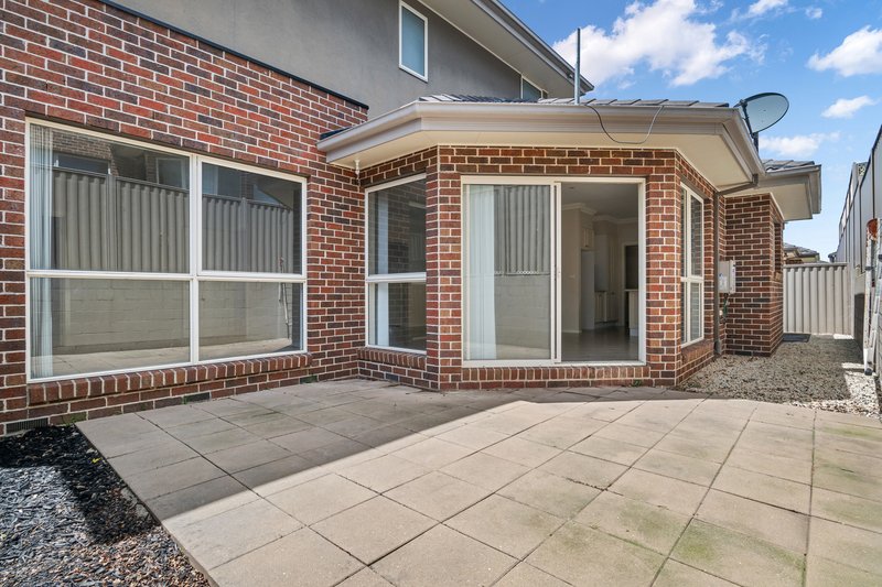 Photo - 4 Jessica Park Drive, Lilydale VIC 3140 - Image 8