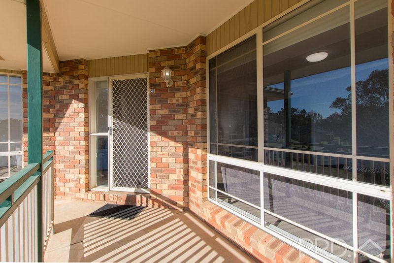 Photo - 4 Jillabenan Close, Tumut NSW 2720 - Image