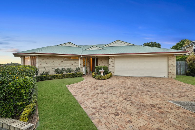 4 Joan Court, Arana Hills QLD 4054