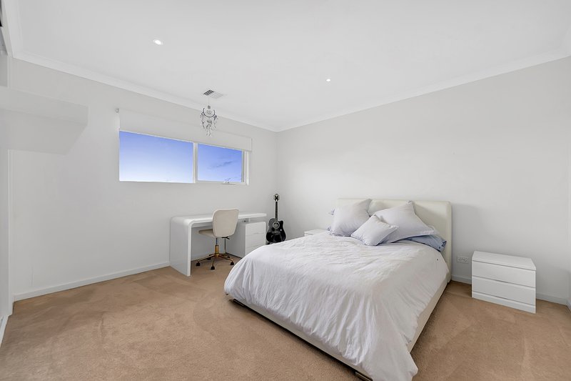 Photo - 4 Joeys Run, South Morang VIC 3752 - Image 14