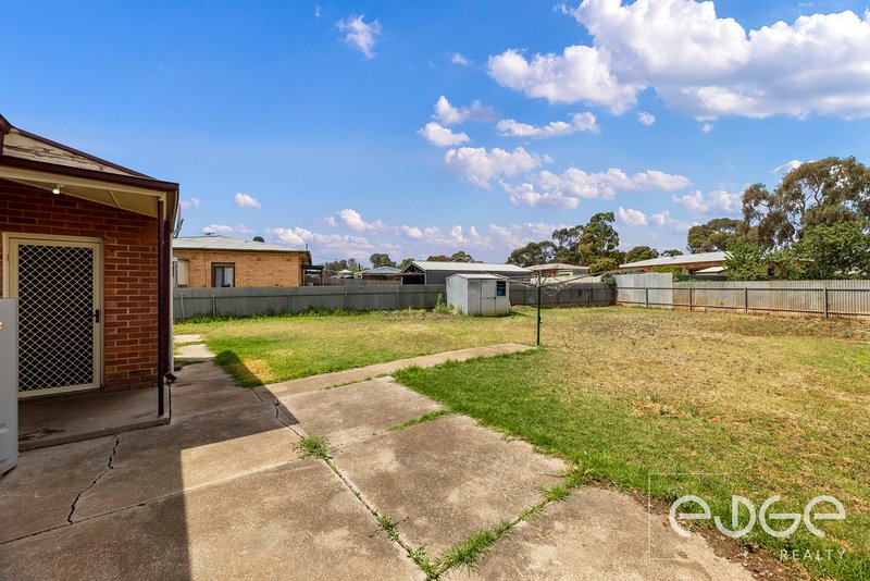 Photo - 4 Johnston Road, Elizabeth Downs SA 5113 - Image 12