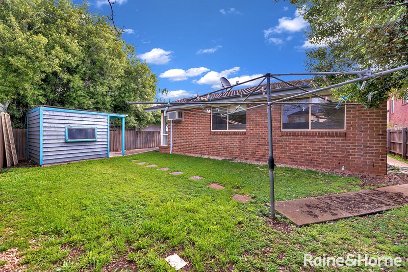 Photo - 4 Jonson Avenue, Melton West VIC 3337 - Image 4