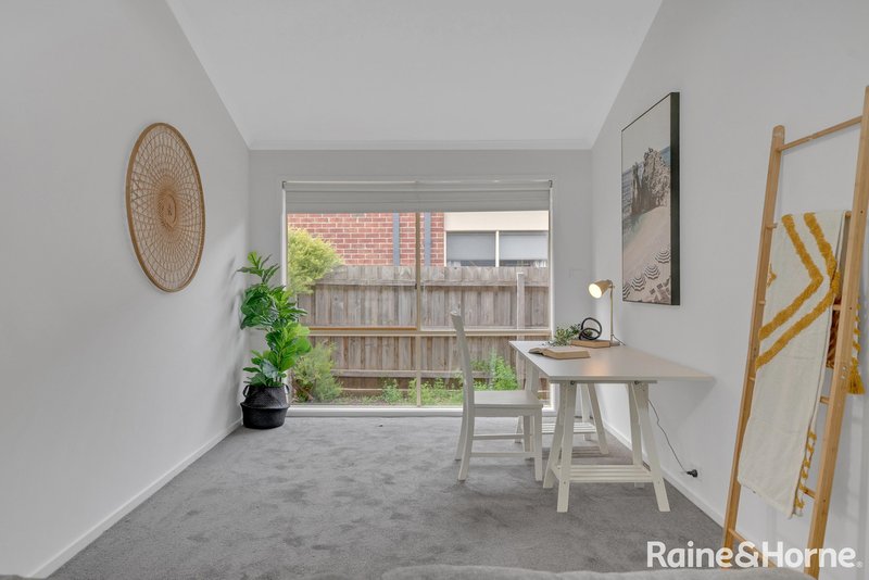 Photo - 4 Jonson Avenue, Melton West VIC 3337 - Image 19