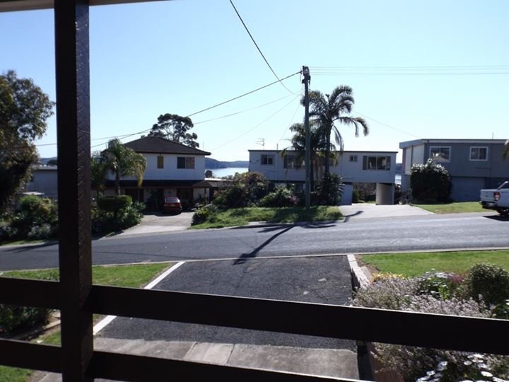 Photo - 4 Joseph Street, Batehaven NSW 2536 - Image 3