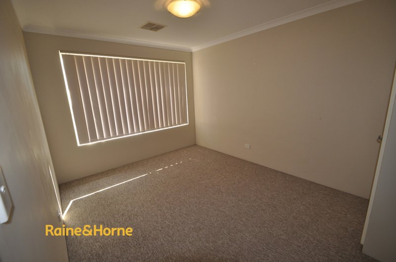 Photo - 4 Jupiter Drive, Australind WA 6233 - Image 10