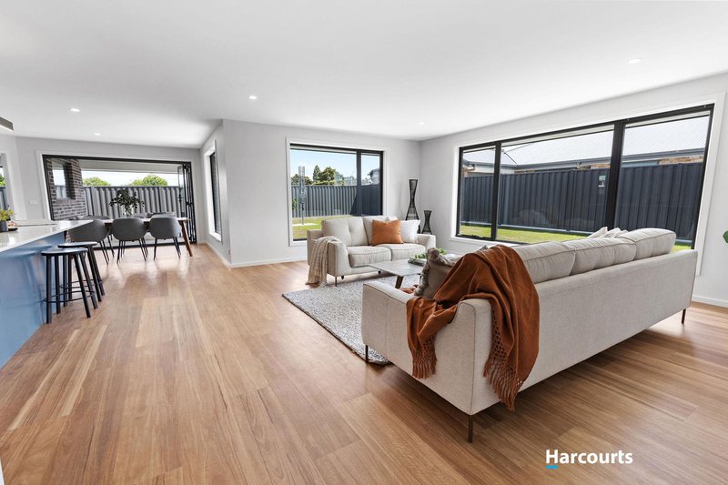 Photo - 4 Kae Campbell Close, Latrobe TAS 7307 - Image 8