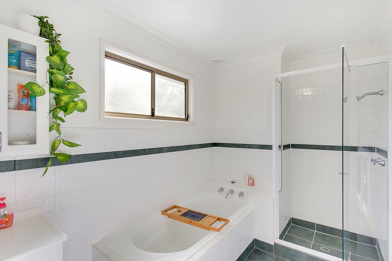 Photo - 4 Kalgal Street, Frenchs Forest NSW 2086 - Image 11