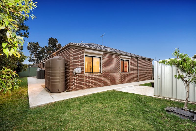 Photo - 4 Kalorama Street, Greenvale VIC 3059 - Image 12