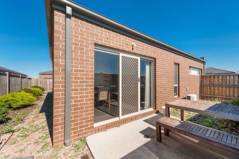 Photo - 4 Kanooka Road, Brookfield VIC 3338 - Image 7