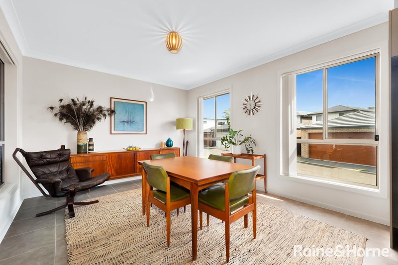 Photo - 4 Kapyong Street, Bardia NSW 2565 - Image 3